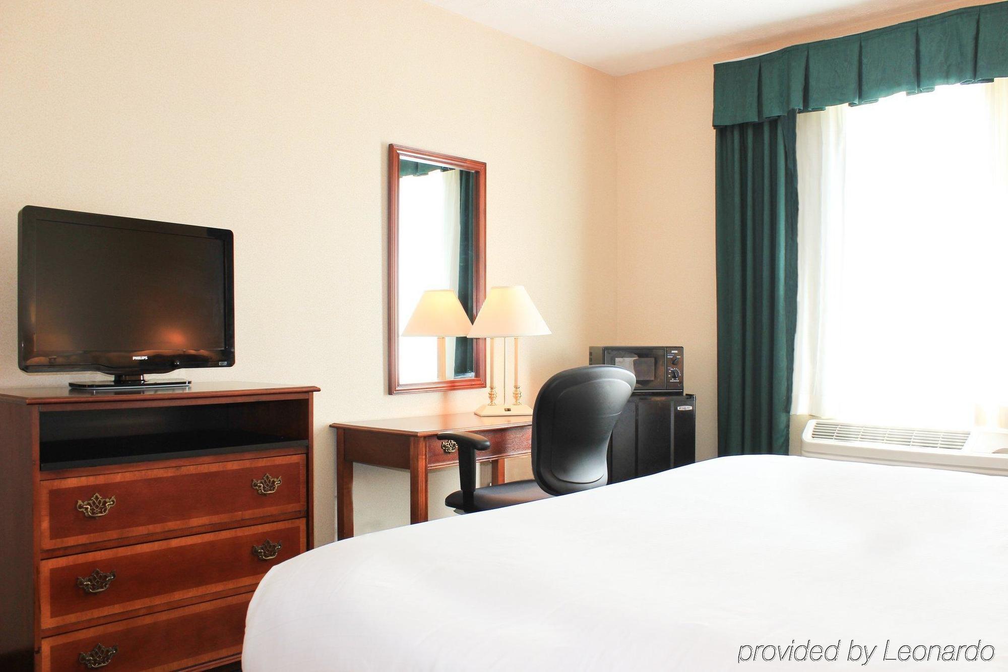 Holiday Inn Express Kilmarnock Екстериор снимка