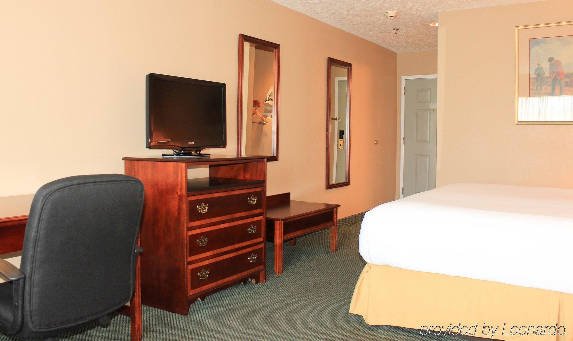 Holiday Inn Express Kilmarnock Екстериор снимка