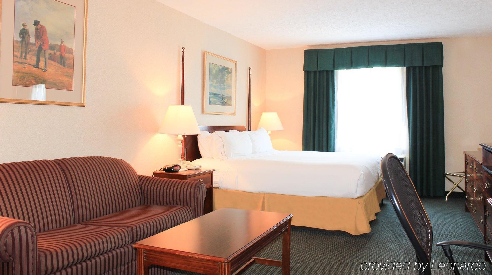 Holiday Inn Express Kilmarnock Екстериор снимка