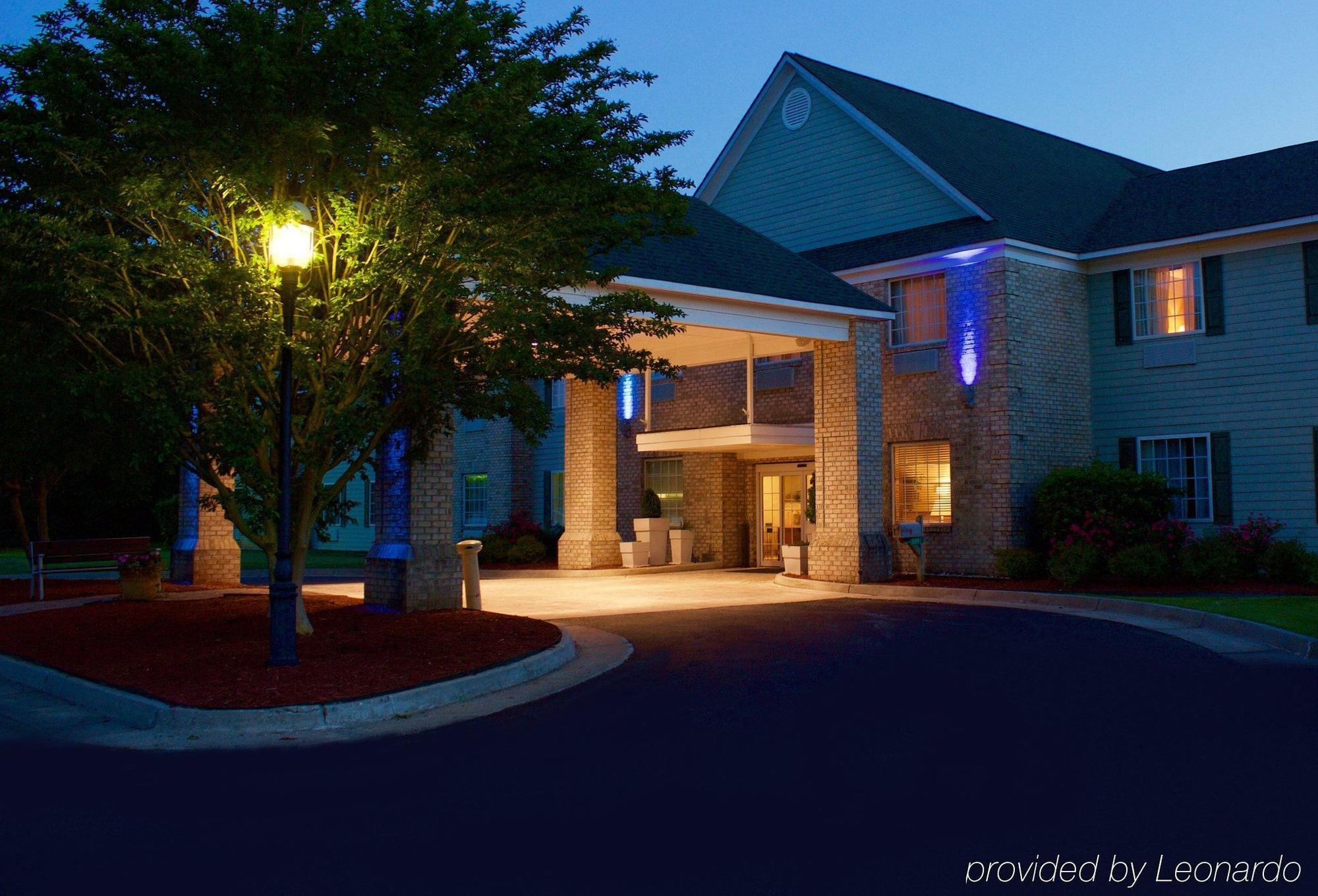 Holiday Inn Express Kilmarnock Екстериор снимка