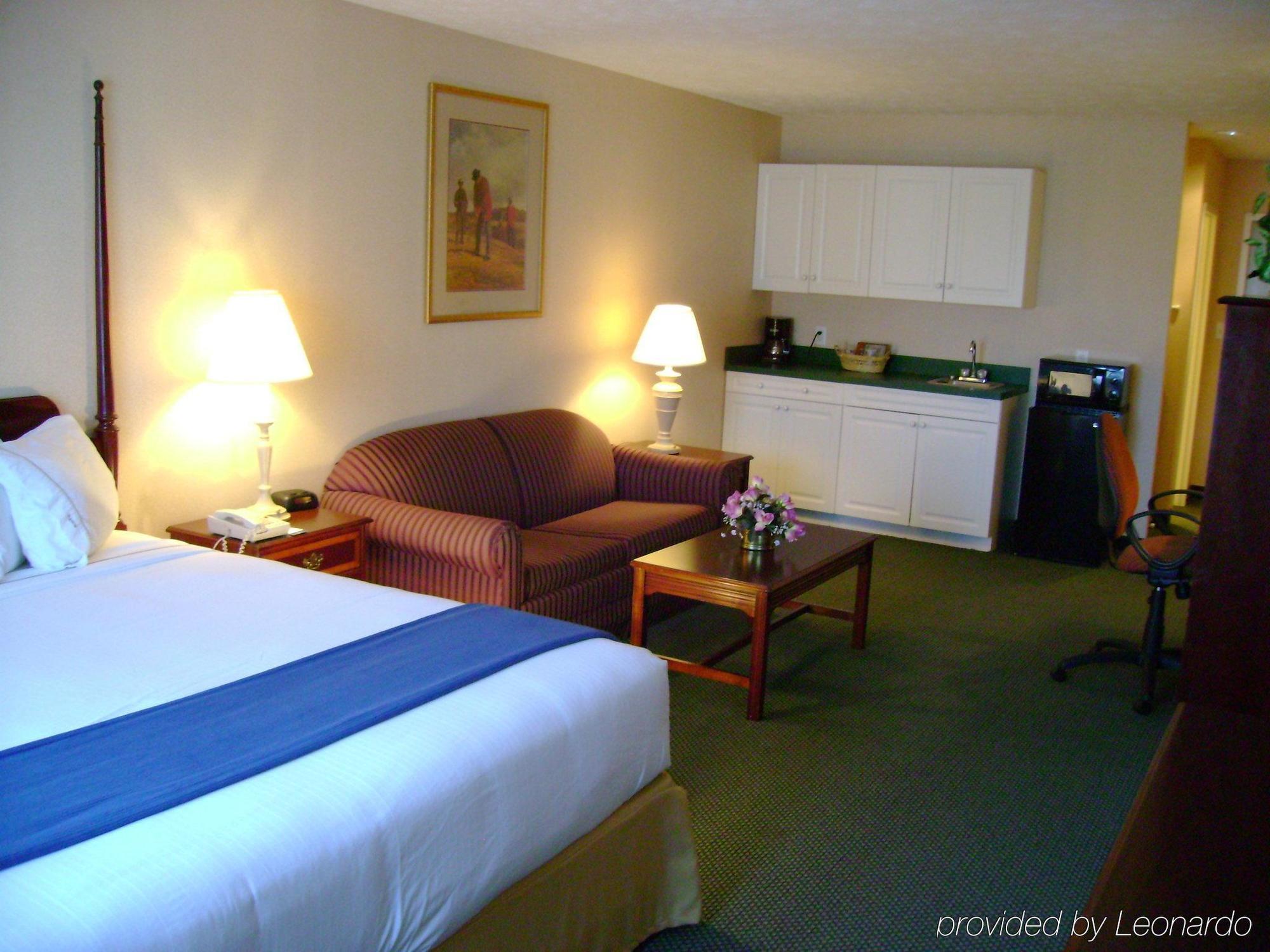 Holiday Inn Express Kilmarnock Стая снимка