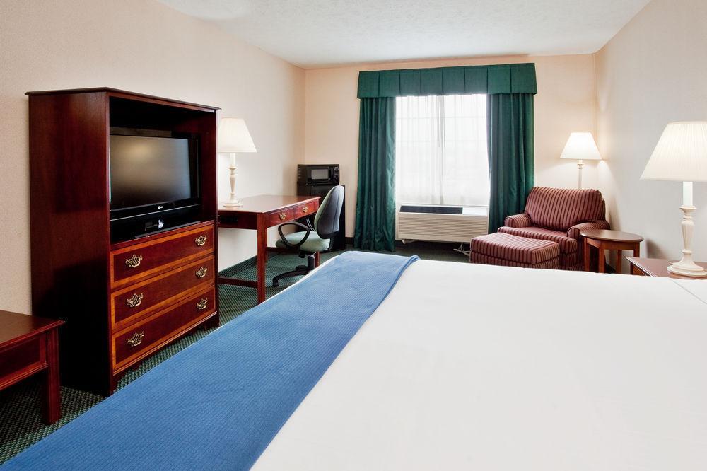 Holiday Inn Express Kilmarnock Екстериор снимка