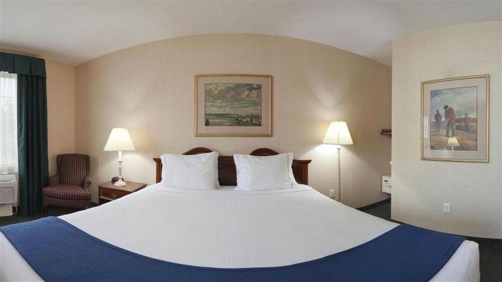 Holiday Inn Express Kilmarnock Екстериор снимка